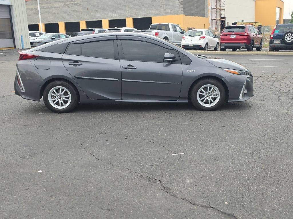 Used 2021 Toyota Prius Prime Limited w/ Carpet Mat Package (TMS) FWD image 10
