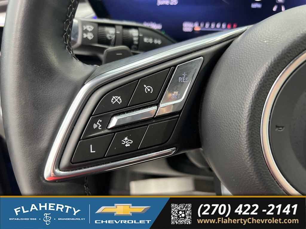 Used 2025 Buick Enclave Preferred w/ Power Package FWD image 25