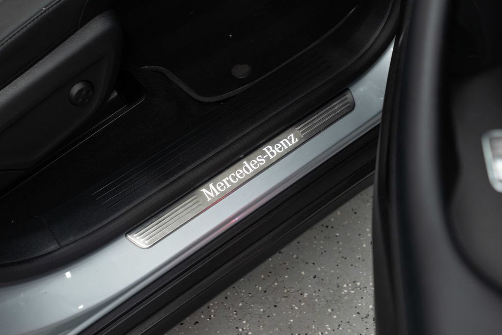 Used 2025 Mercedes-Benz GLS 450 4MATIC image 18