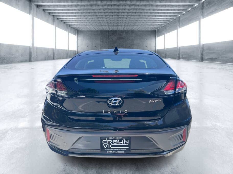 Used 2022 Hyundai Ioniq SE FWD image 5