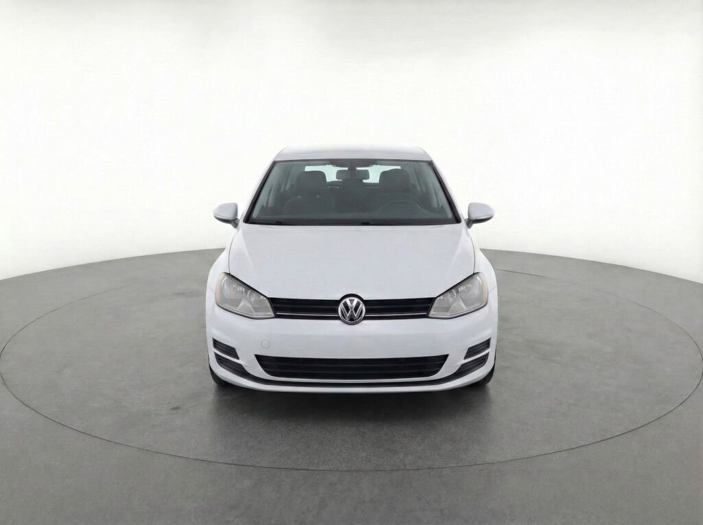 Used 2017 Volkswagen Golf S image 34