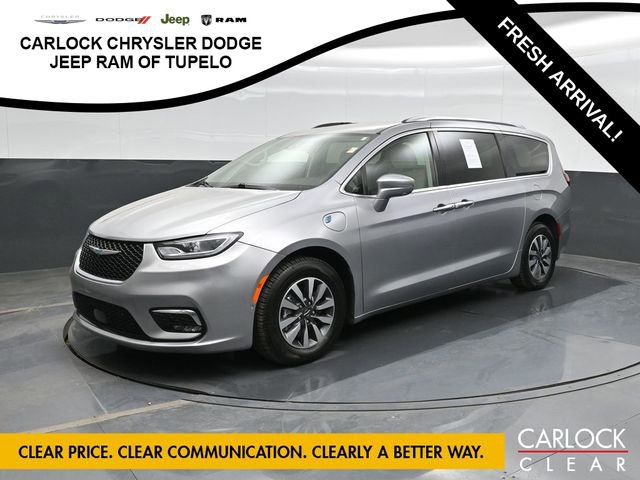 Used 2021 Chrysler Pacifica Touring-L image 8