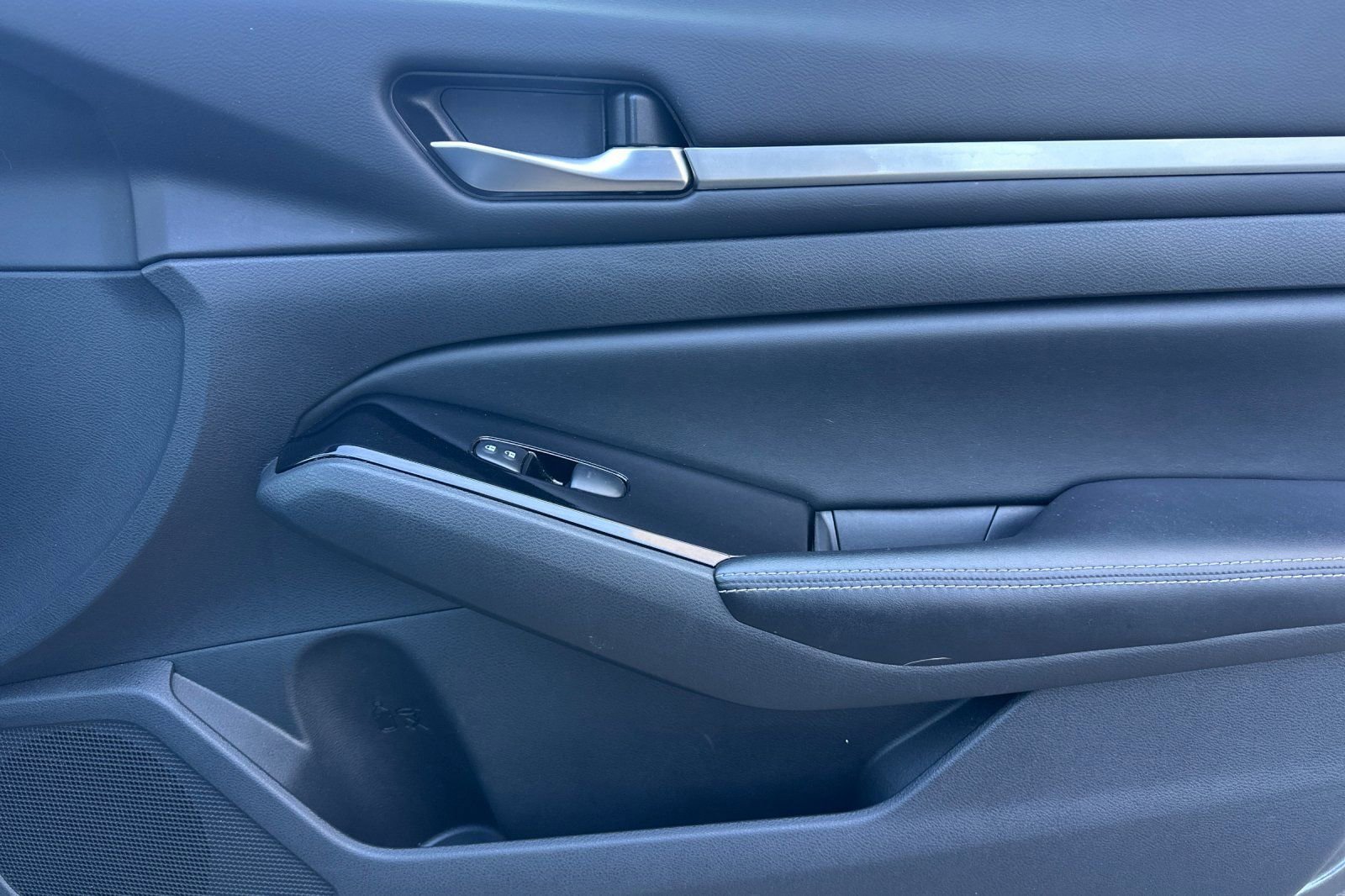 Used 2023 Nissan Altima 2.5 SV image 19