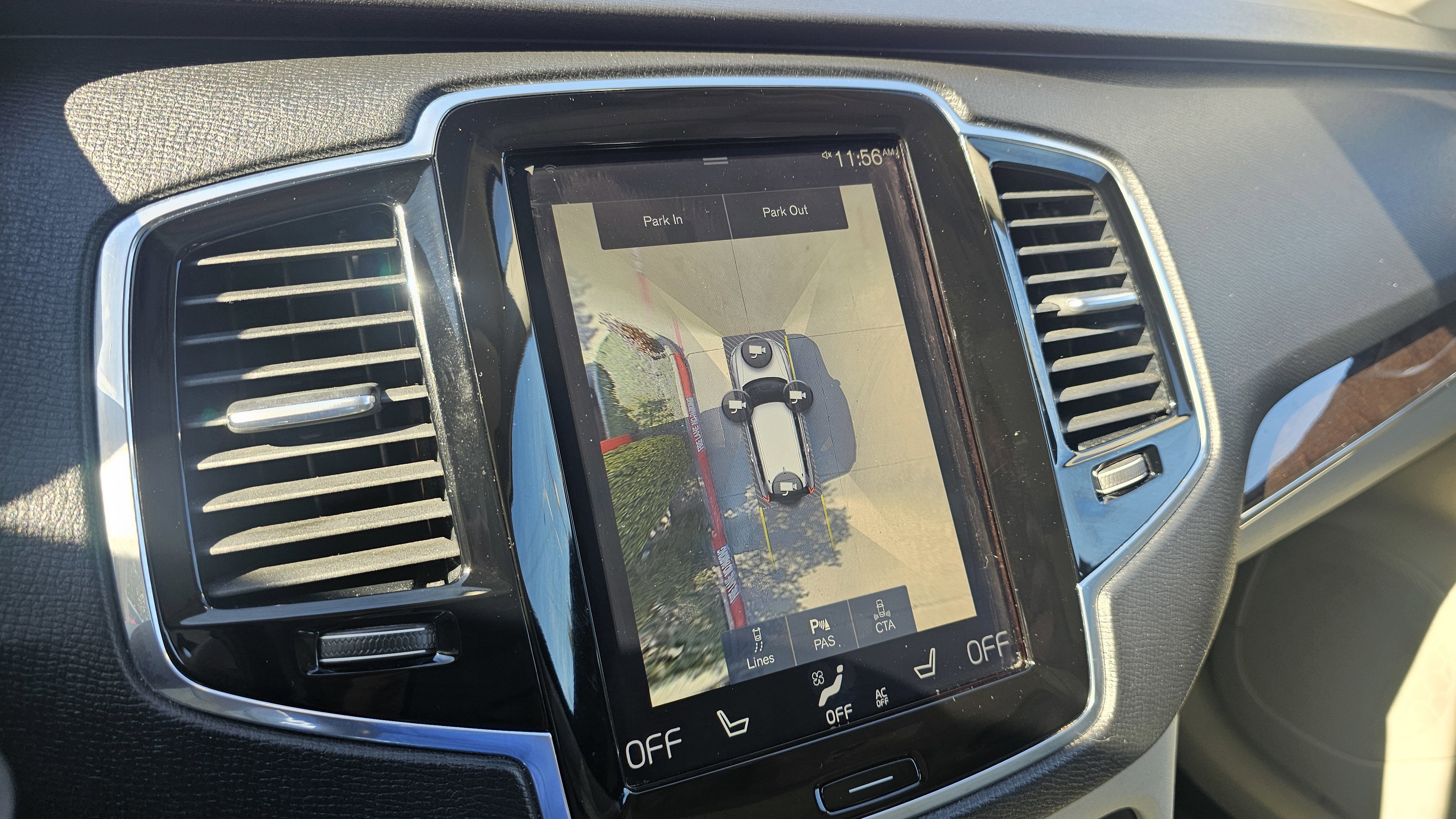 Used 2017 Volvo XC90 T6 Momentum w/ Vision Package image 38