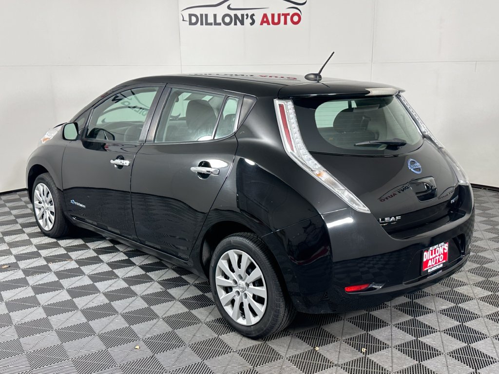 Used 2017 Nissan Leaf S FWD image 4