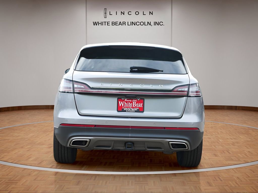 Used 2023 Lincoln Nautilus Reserve w/ Equipment Group 202A image 6