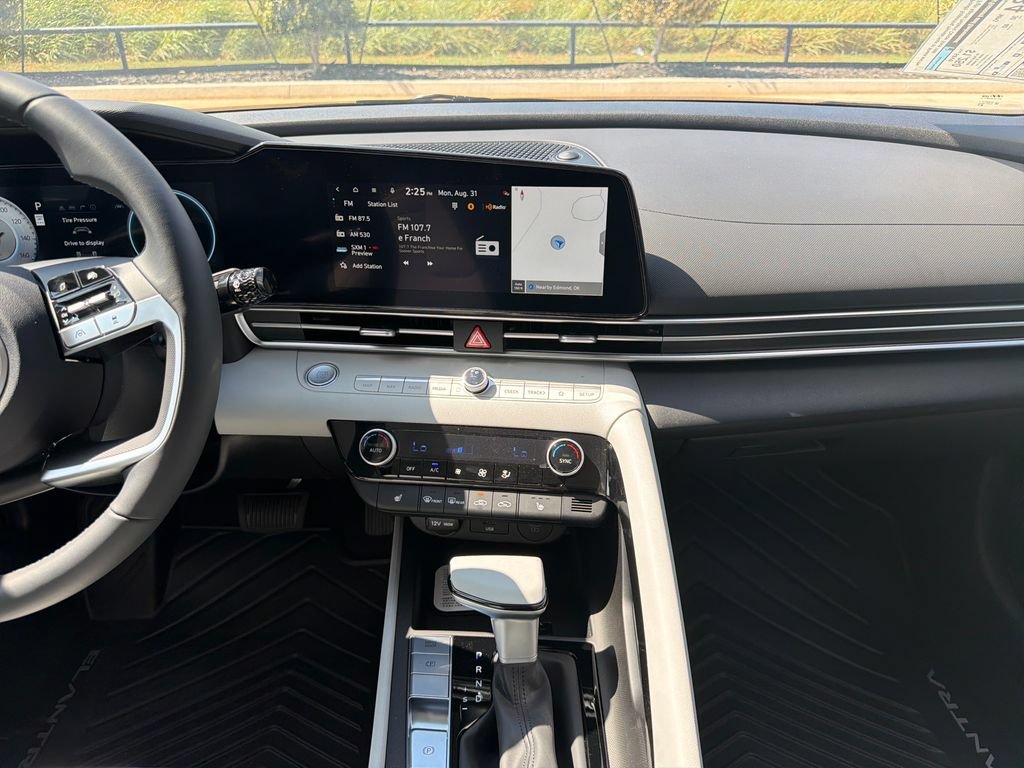 New 2026 Hyundai Elantra Limited FWD image 29