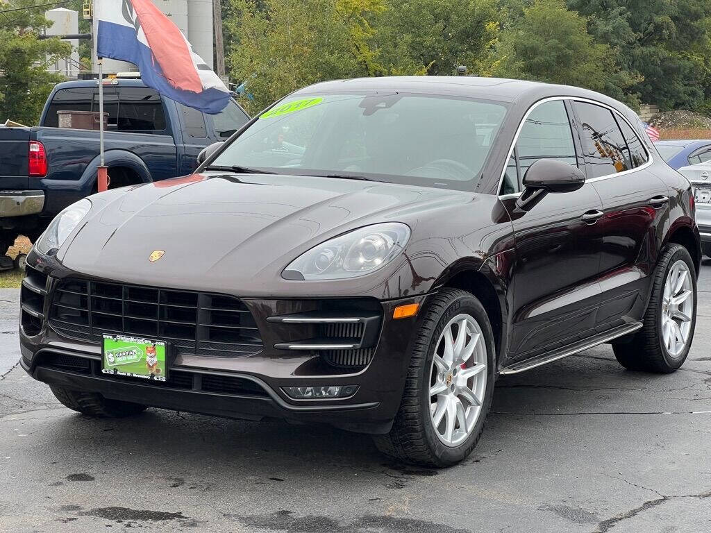 Used 2017 Porsche Macan Turbo image 1