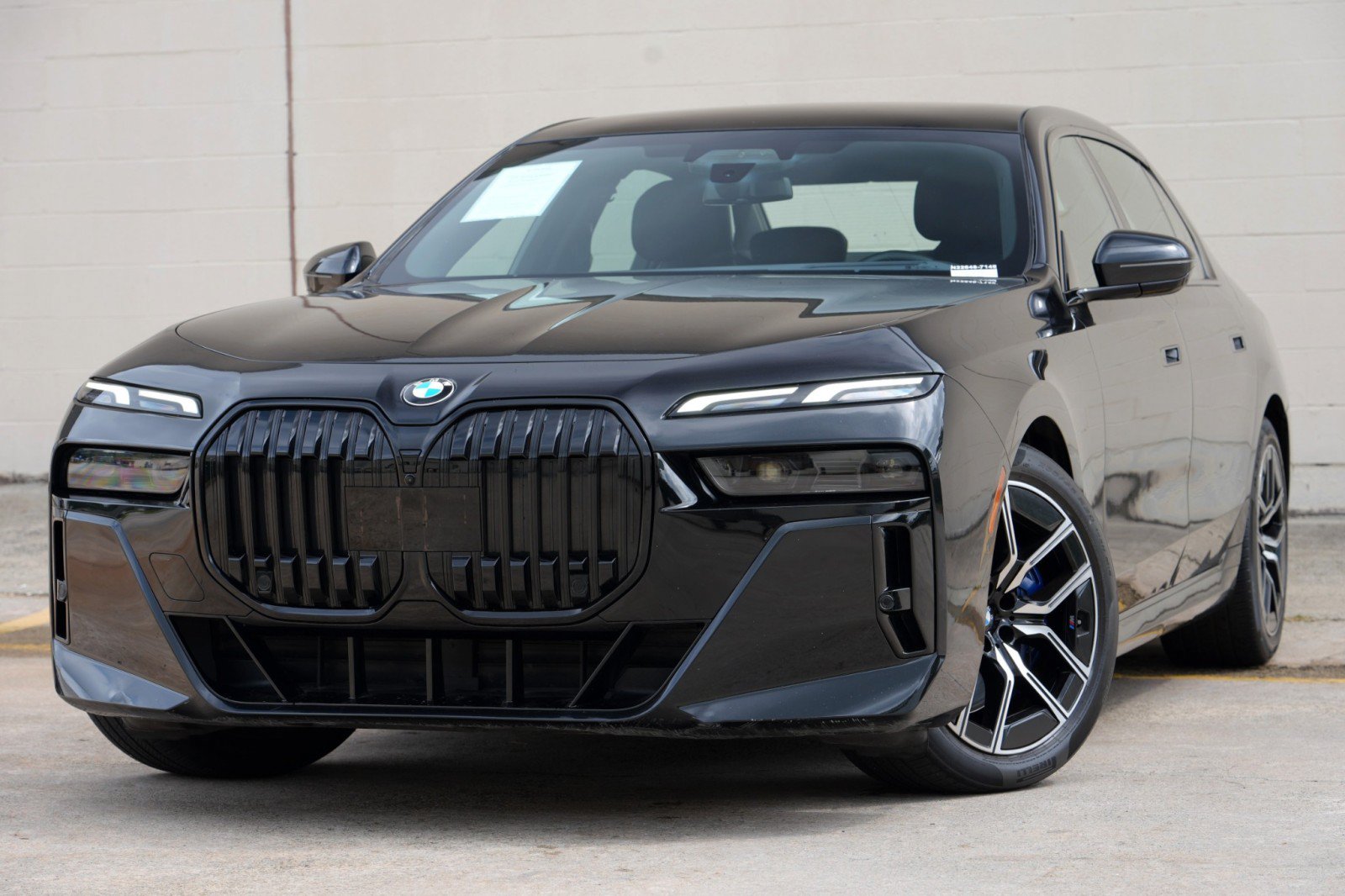 Used 2023 BMW 740i RWD image 3