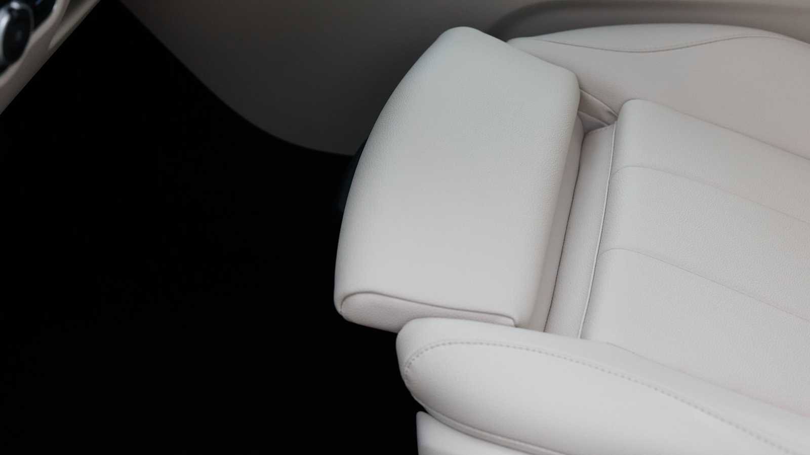 Used 2025 Mercedes-Benz GLA 250 4MATIC image 19