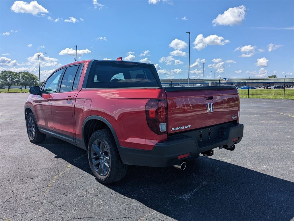 Used 2023 Honda Ridgeline Sport image 6