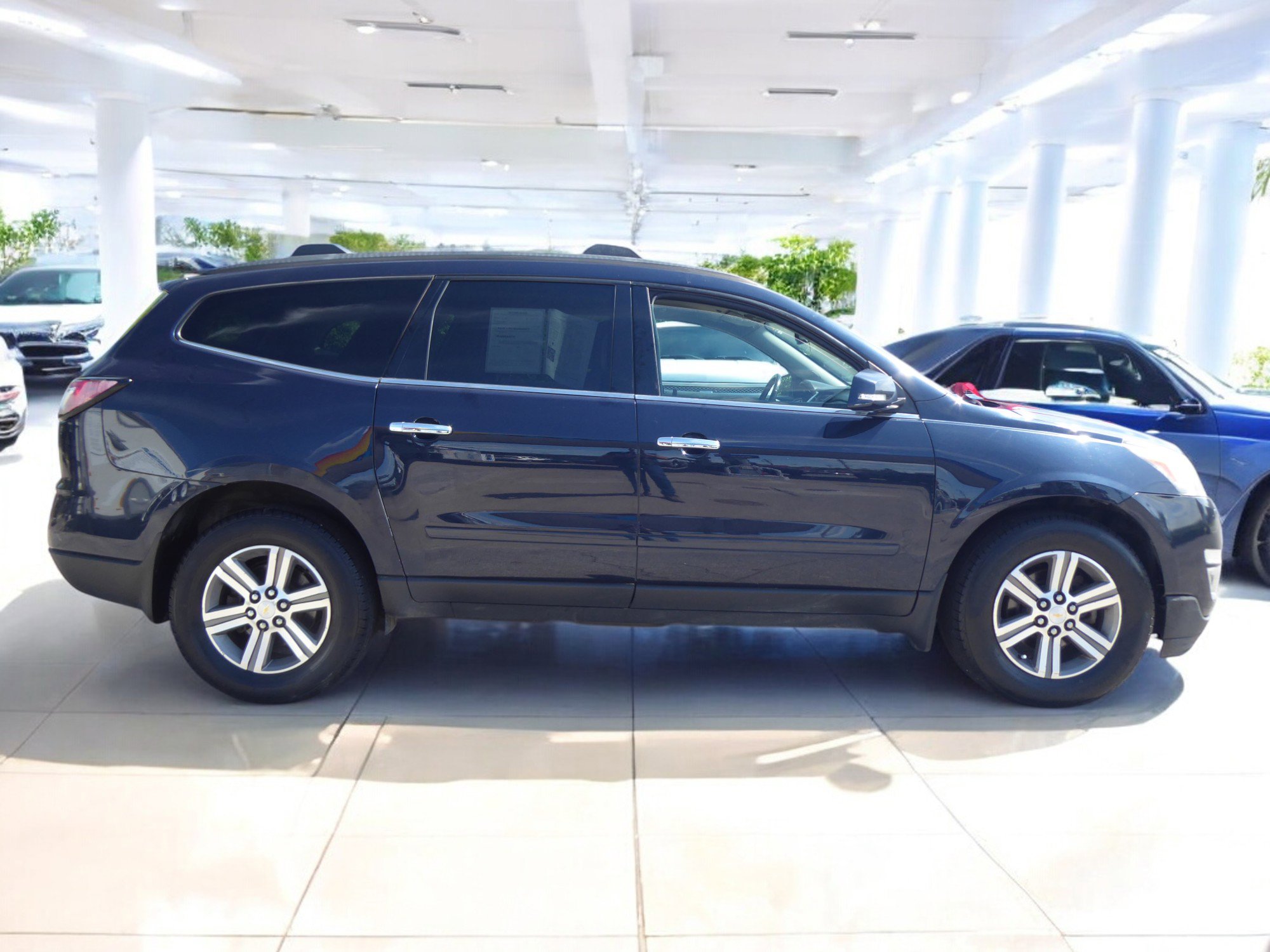 Used 2015 Chevrolet Traverse LT image 6