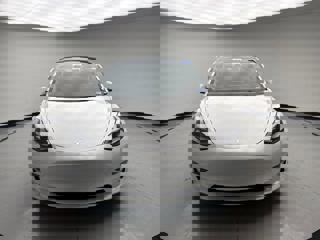 Used 2023 Tesla Model 3 Standard Range image 8