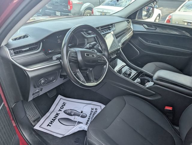 Used 2022 Jeep Grand Cherokee L Laredo w/ Luxury Tech Group I AWD/4WD image 12