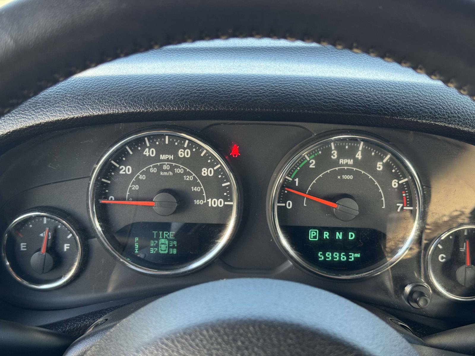 Used 2017 Jeep Wrangler Rubicon w/ Power Convenience Group image 9