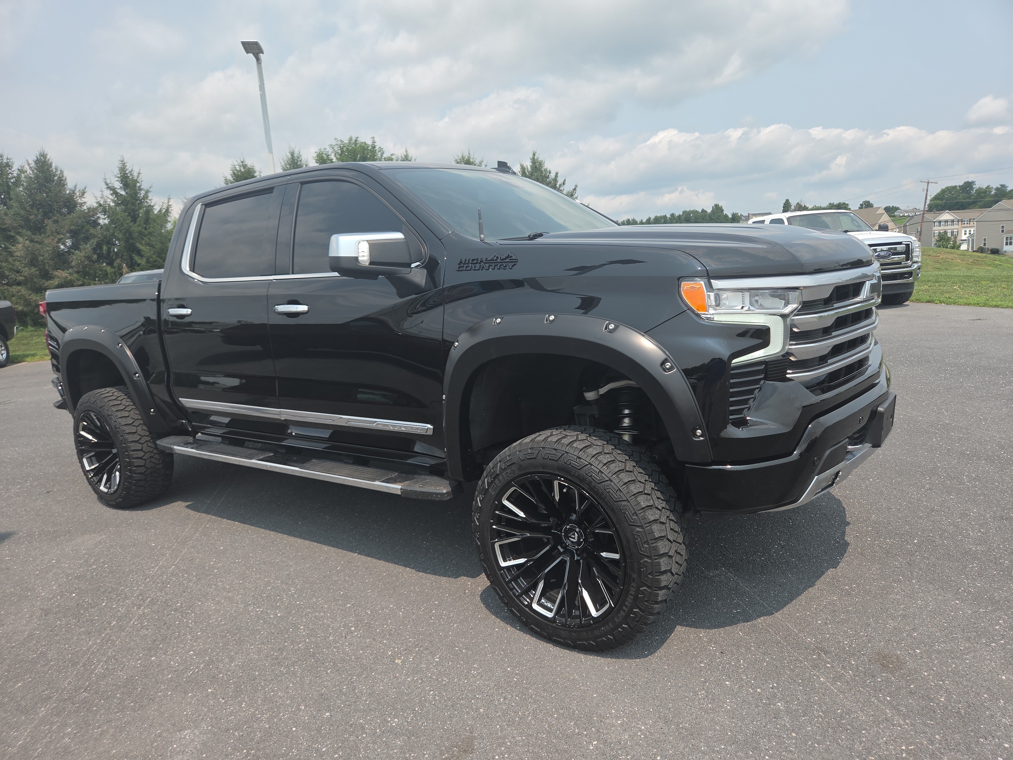 Used 2023 Chevrolet Silverado 1500 High Country w/ LPO, Dark Essentials Package AWD/4WD image 18