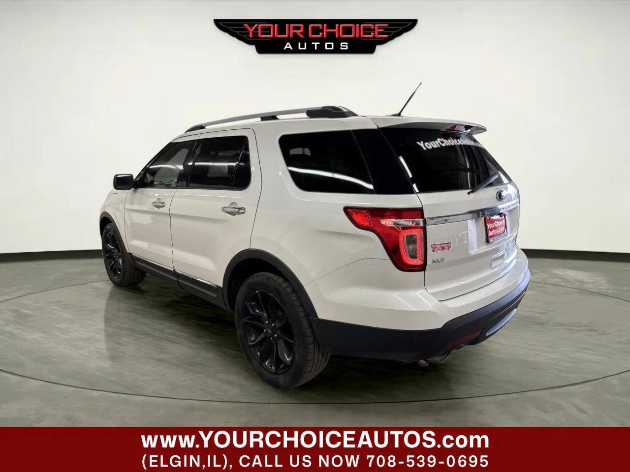 Used 2015 Ford Explorer XLT w/ Equipment Group 202B AWD/4WD image 3