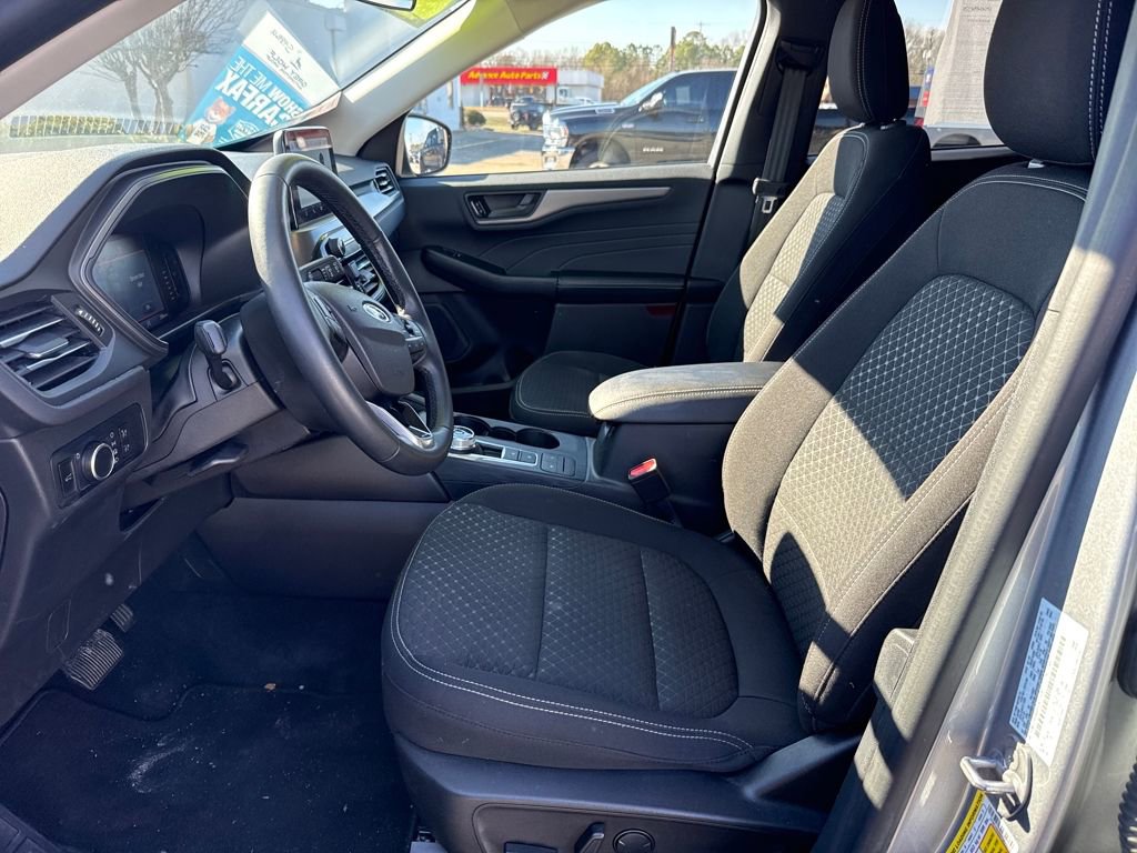 Used 2023 Ford Escape Active image 12