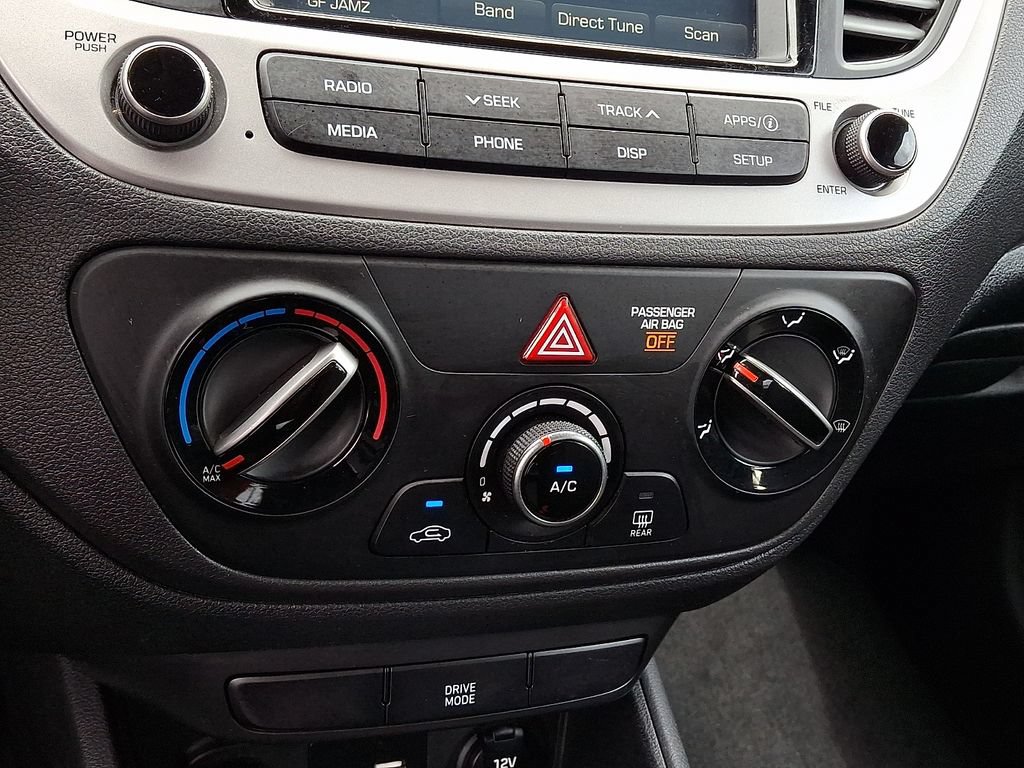 Used 2021 Hyundai Accent SEL FWD image 16