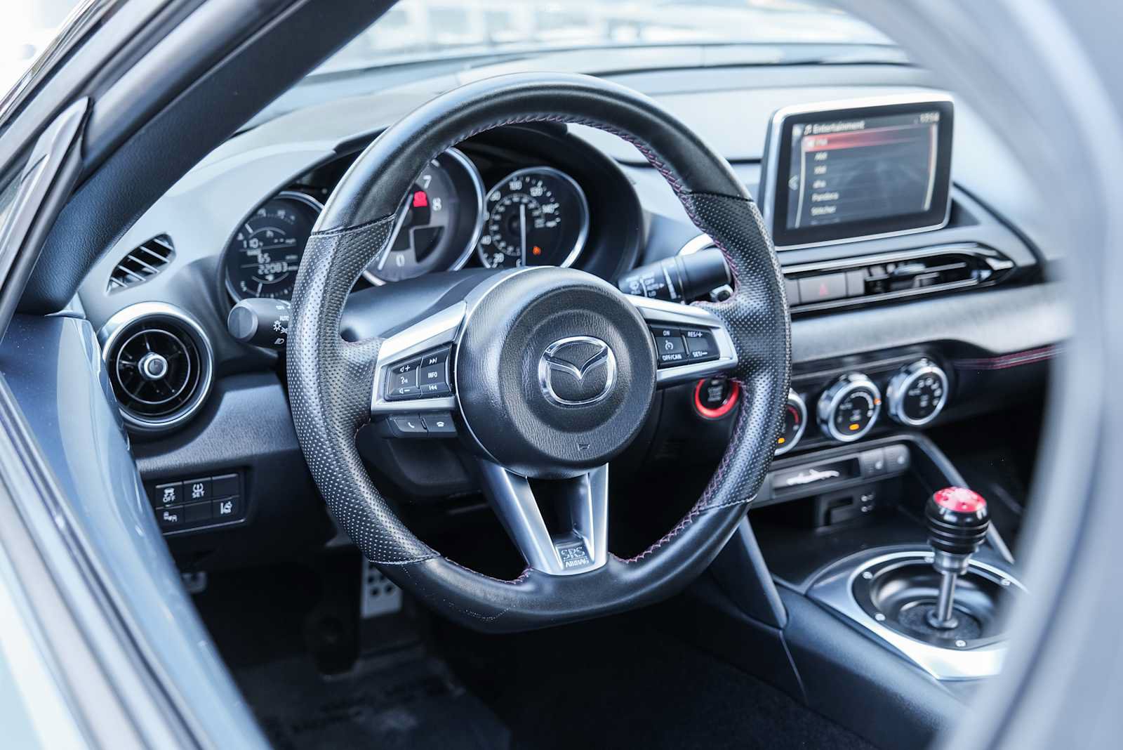 Used 2016 MAZDA MX-5 Miata Grand Touring RWD image 22