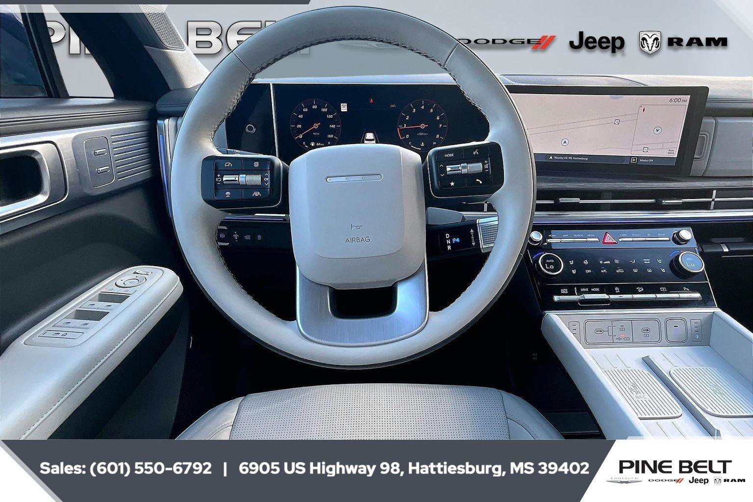 Used 2025 Hyundai Santa Fe Calligraphy image 6