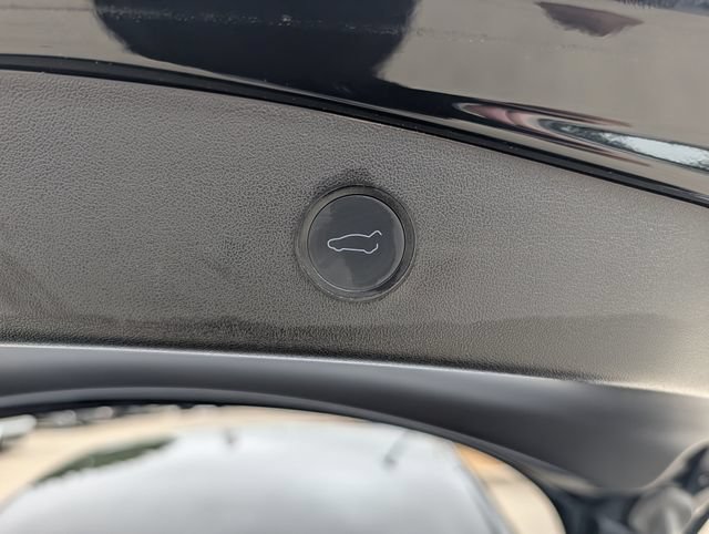 Used 2022 Tesla Model 3 Long Range AWD/4WD image 25