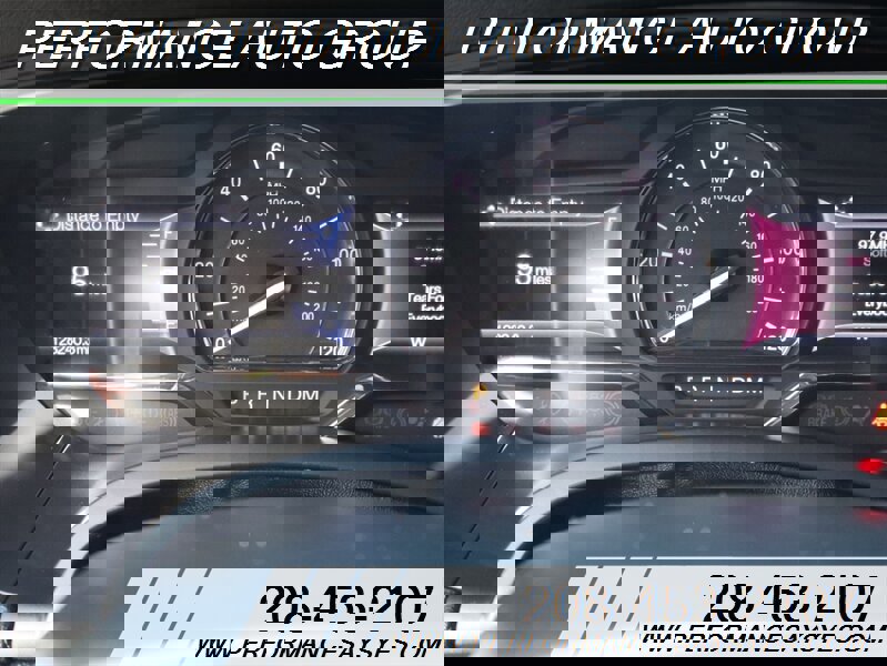 Used 2016 Lincoln Navigator Select image 24