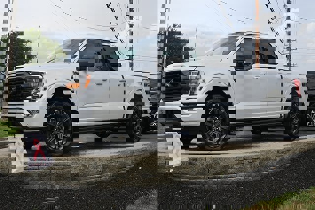 Used 2022 Ford F150 XLT w/ Equipment Group 302A High image 1