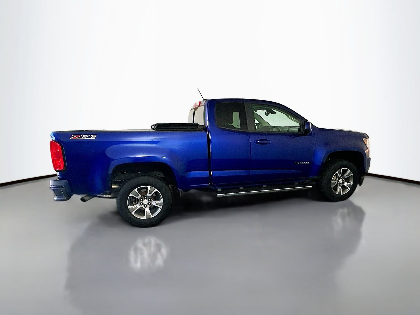 Used 2015 Chevrolet Colorado Z71 AWD/4WD image 8
