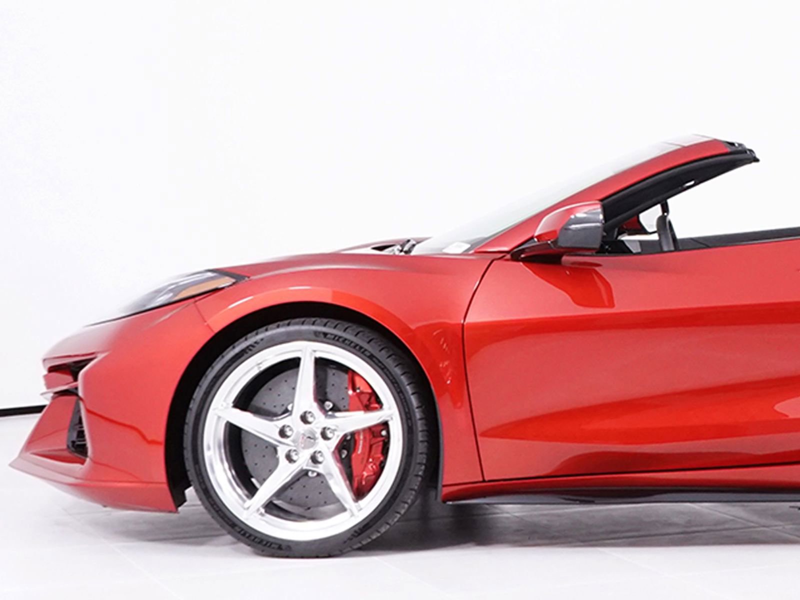 Used 2025 Chevrolet Corvette E-Ray w/ Chrome Exterior Badge Package image 13