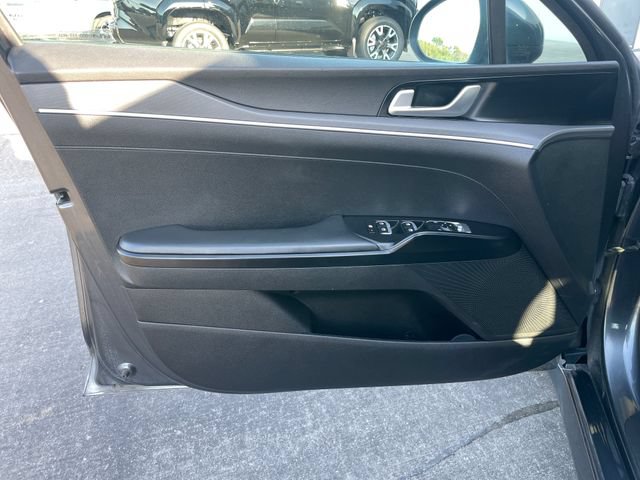 Used 2022 Kia K5 LXS FWD image 11