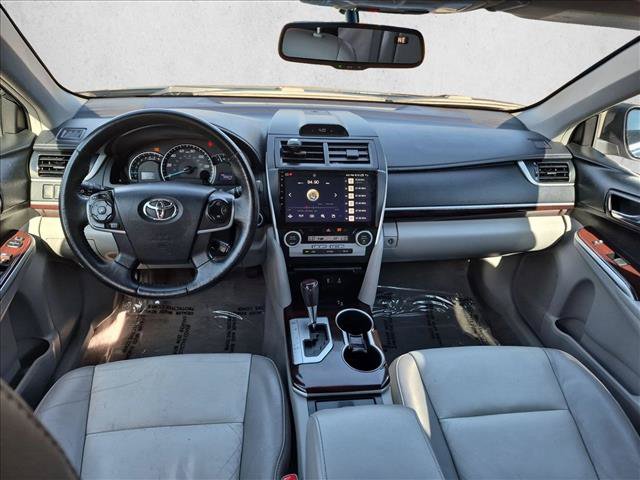 Used 2014 Toyota Camry XLE FWD image 16