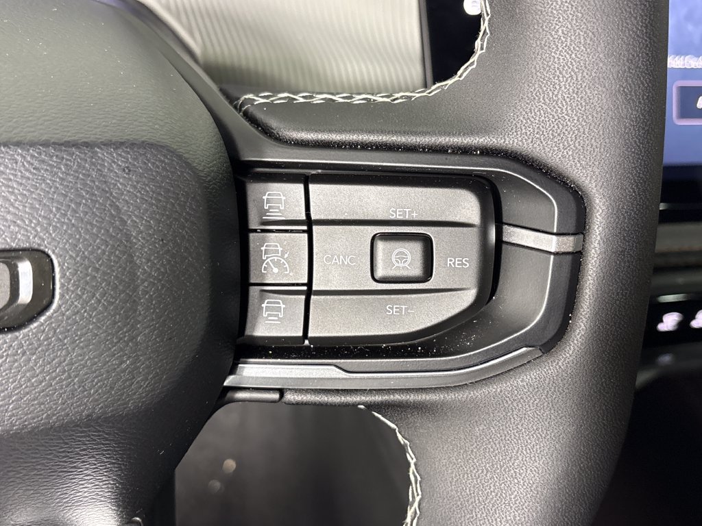 Used 2026 Jeep Cherokee Limited AWD/4WD image 19