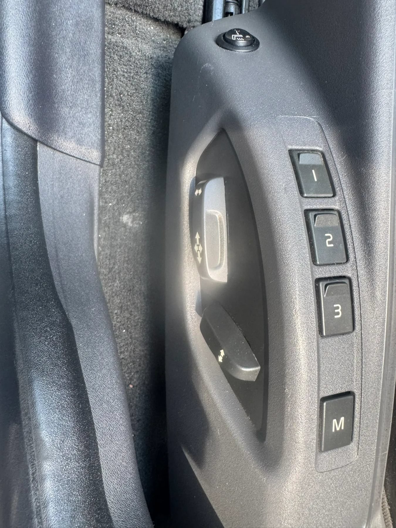 Used 2011 Volvo XC60 3.2 FWD image 21