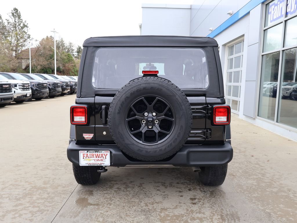 Used 2023 Jeep Wrangler Sport image 9