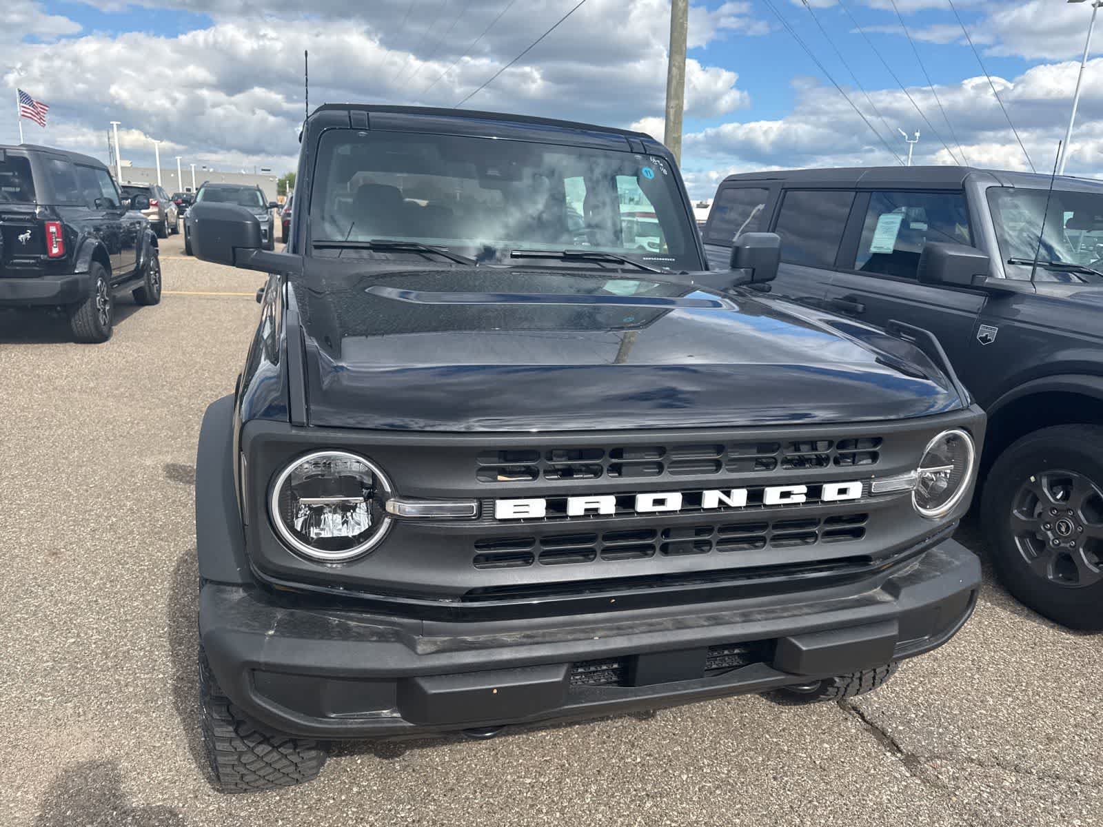 New 2026 Ford Bronco 4-Door AWD/4WD image 6