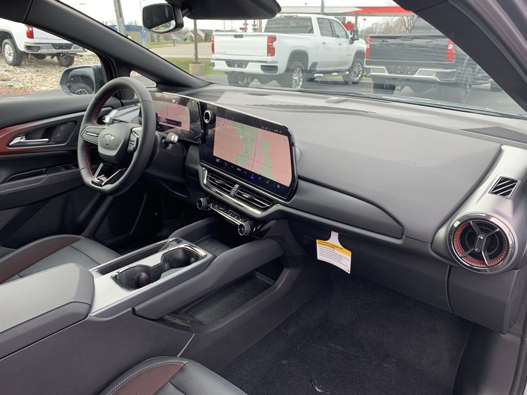 New 2024 Chevrolet Equinox EV RS image 25