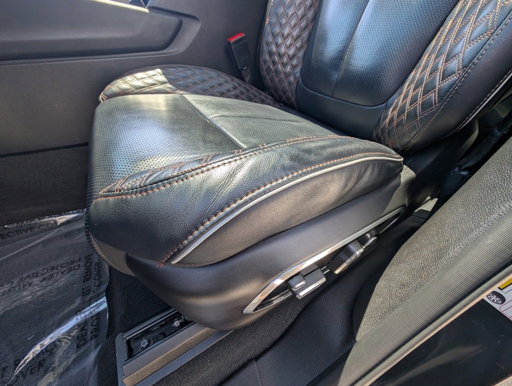 Used 2022 Jeep Grand Cherokee Summit w/ Luxury Tech Group V image 15