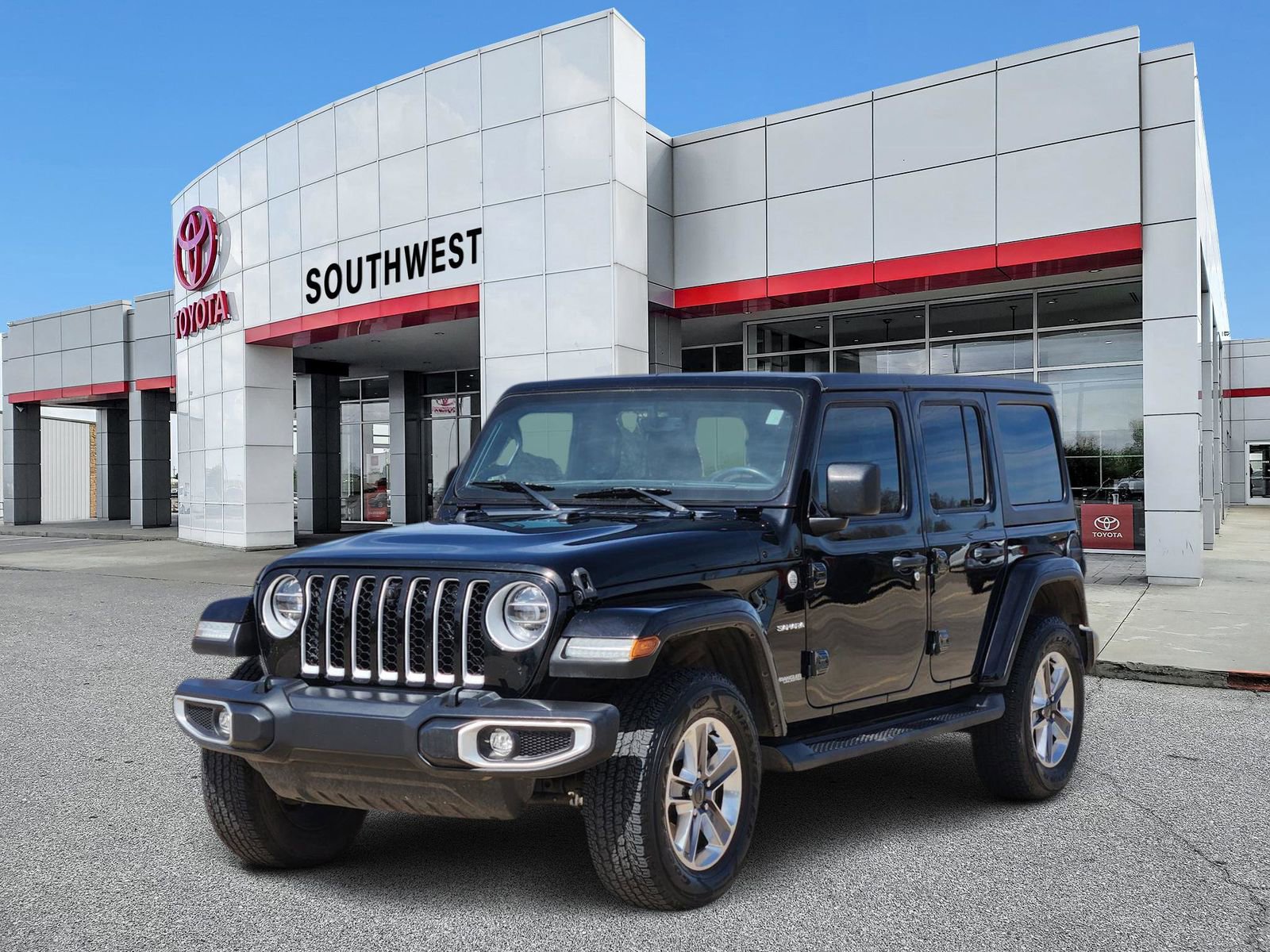 Used 2021 Jeep Wrangler Unlimited Sahara image 2