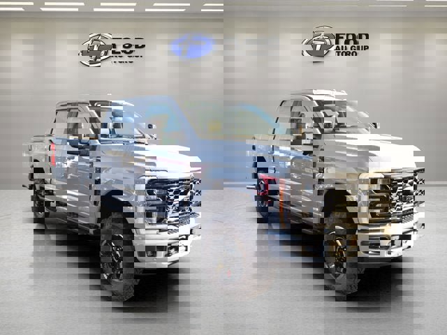 New 2026 Ford F350 Lariat w/ Tremor Off-Road Package