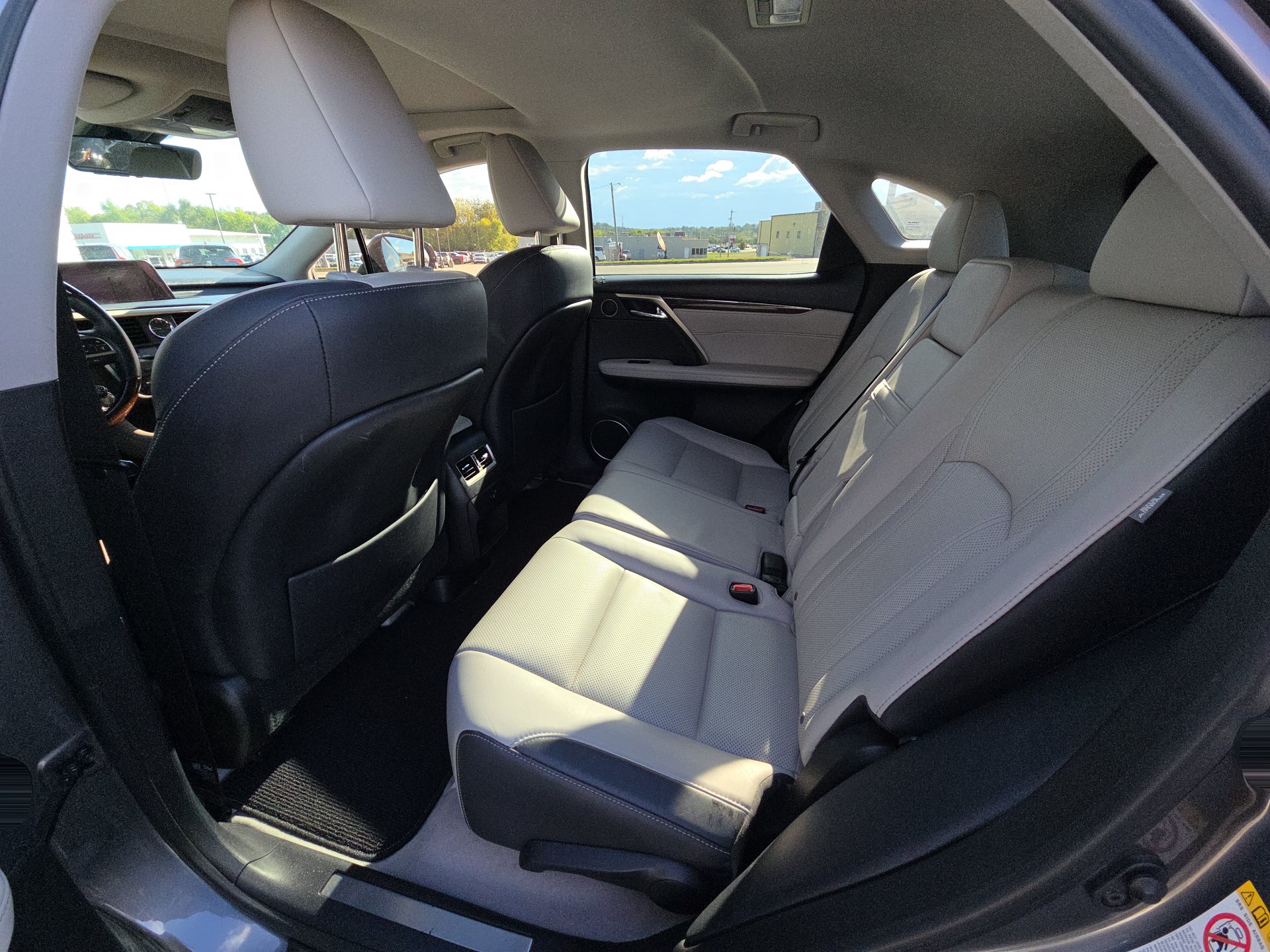 Used 2018 Lexus RX 350 FWD w/ Premium Package image 13