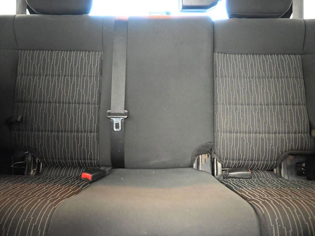 Used 2012 Jeep Wrangler Unlimited Sahara AWD/4WD image 21