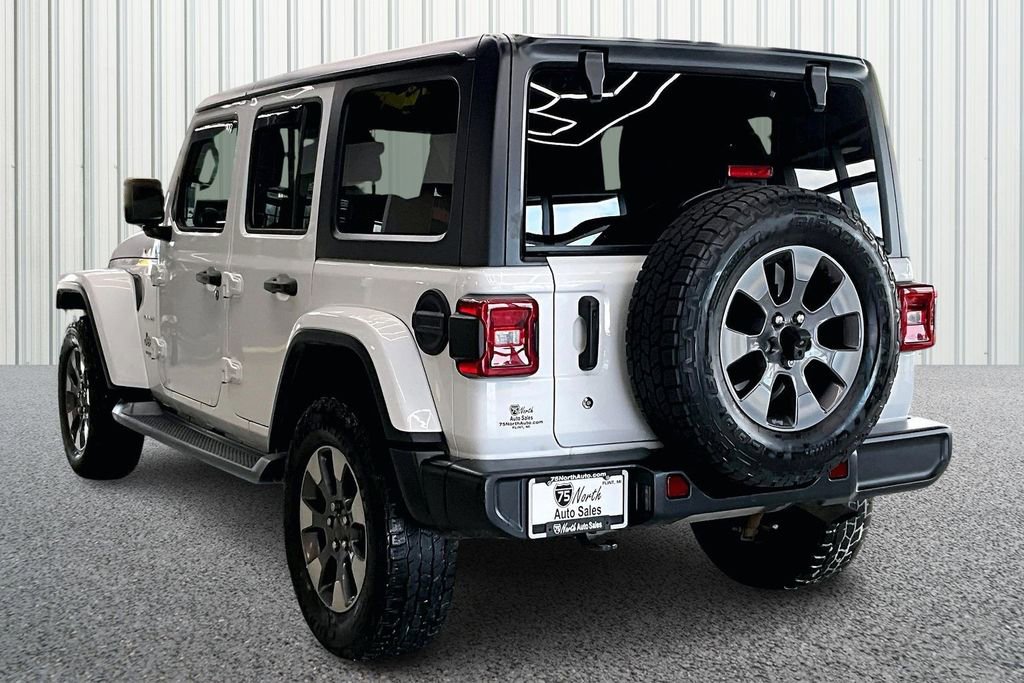 Used 2019 Jeep Wrangler Unlimited Sahara w/ Uconnect 4C Nav & Sound Group AWD/4WD image 4