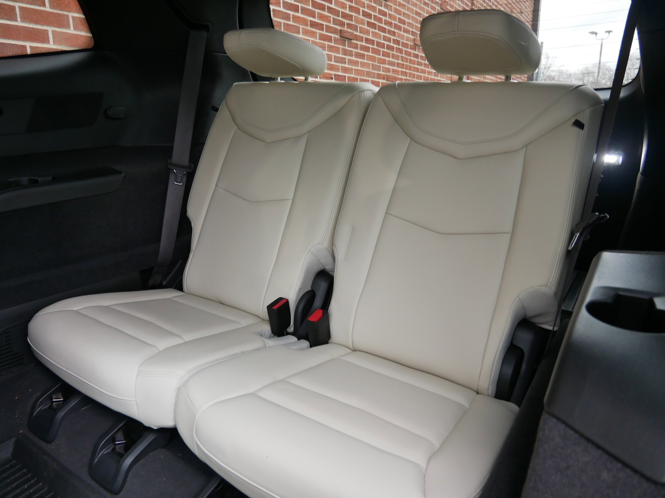 Certified 2023 Cadillac XT6 Sport w/ LPO, Floor Liner Package AWD/4WD image 11