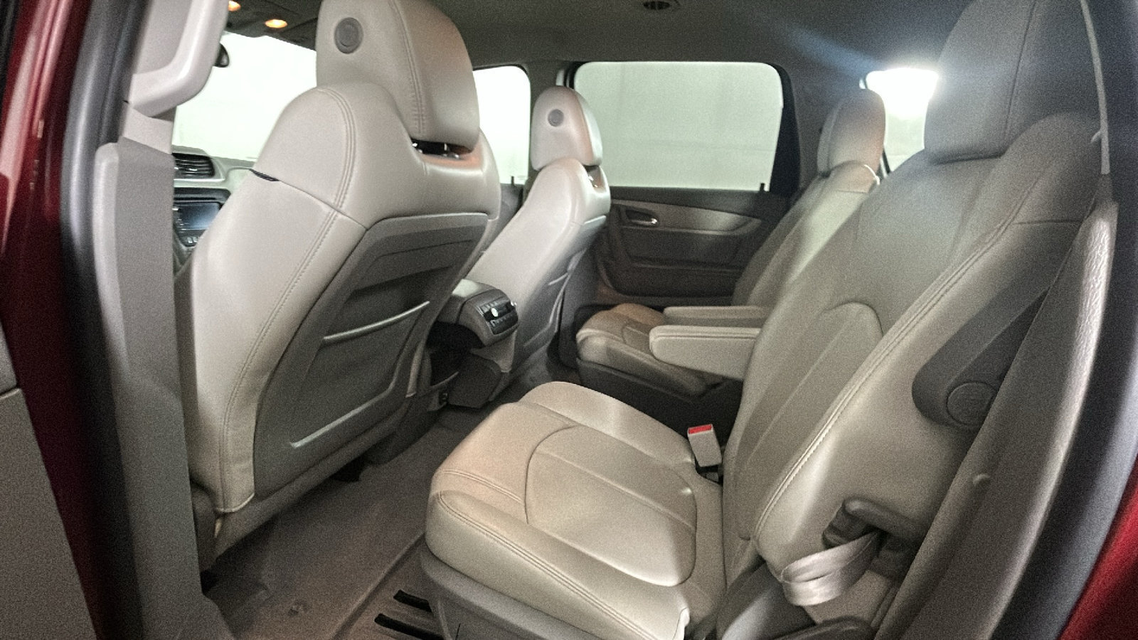 Used 2017 Chevrolet Traverse LT AWD/4WD image 26