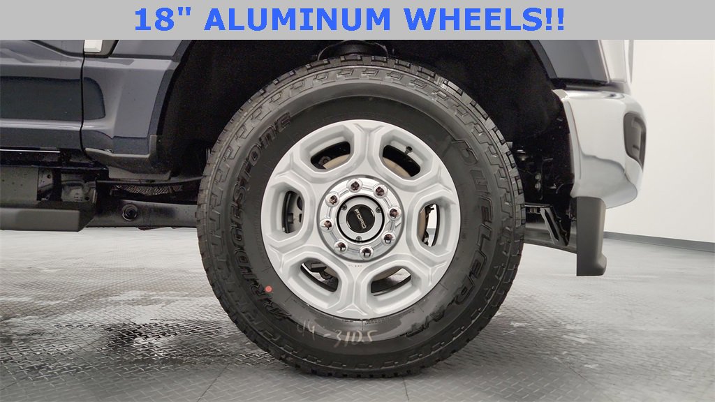 New 2025 Ford F250 XLT w/ FX4 Off-Road Package image 11