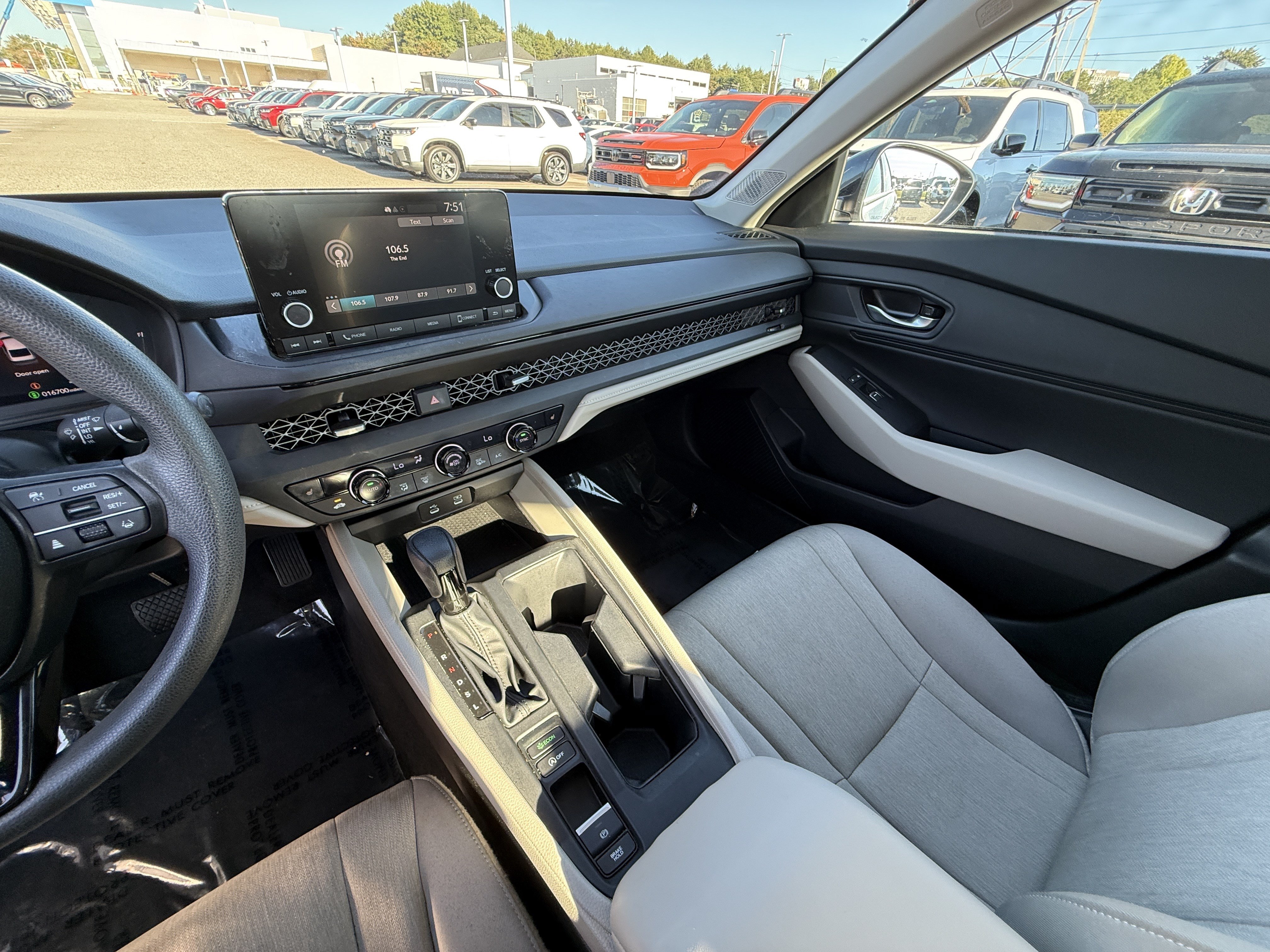 Used 2025 Honda Accord SE image 26