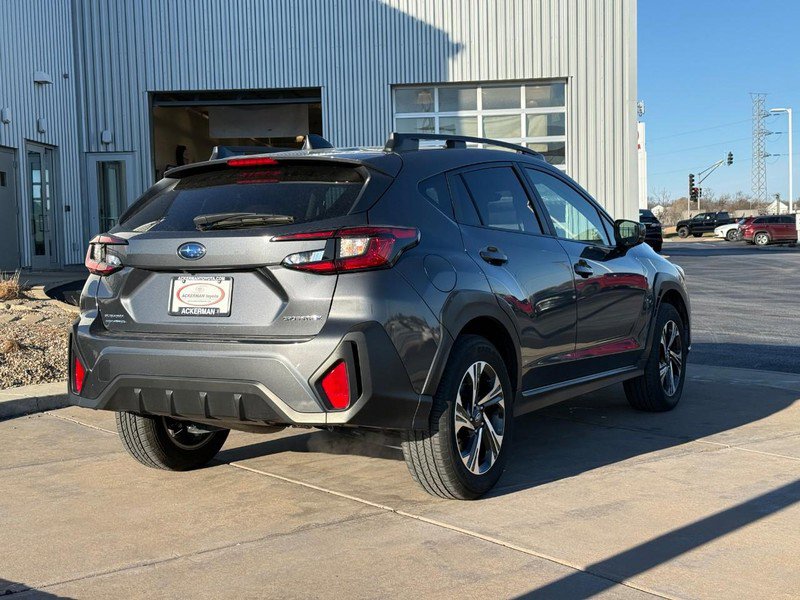 Used 2024 Subaru Crosstrek 2.0i Premium image 5