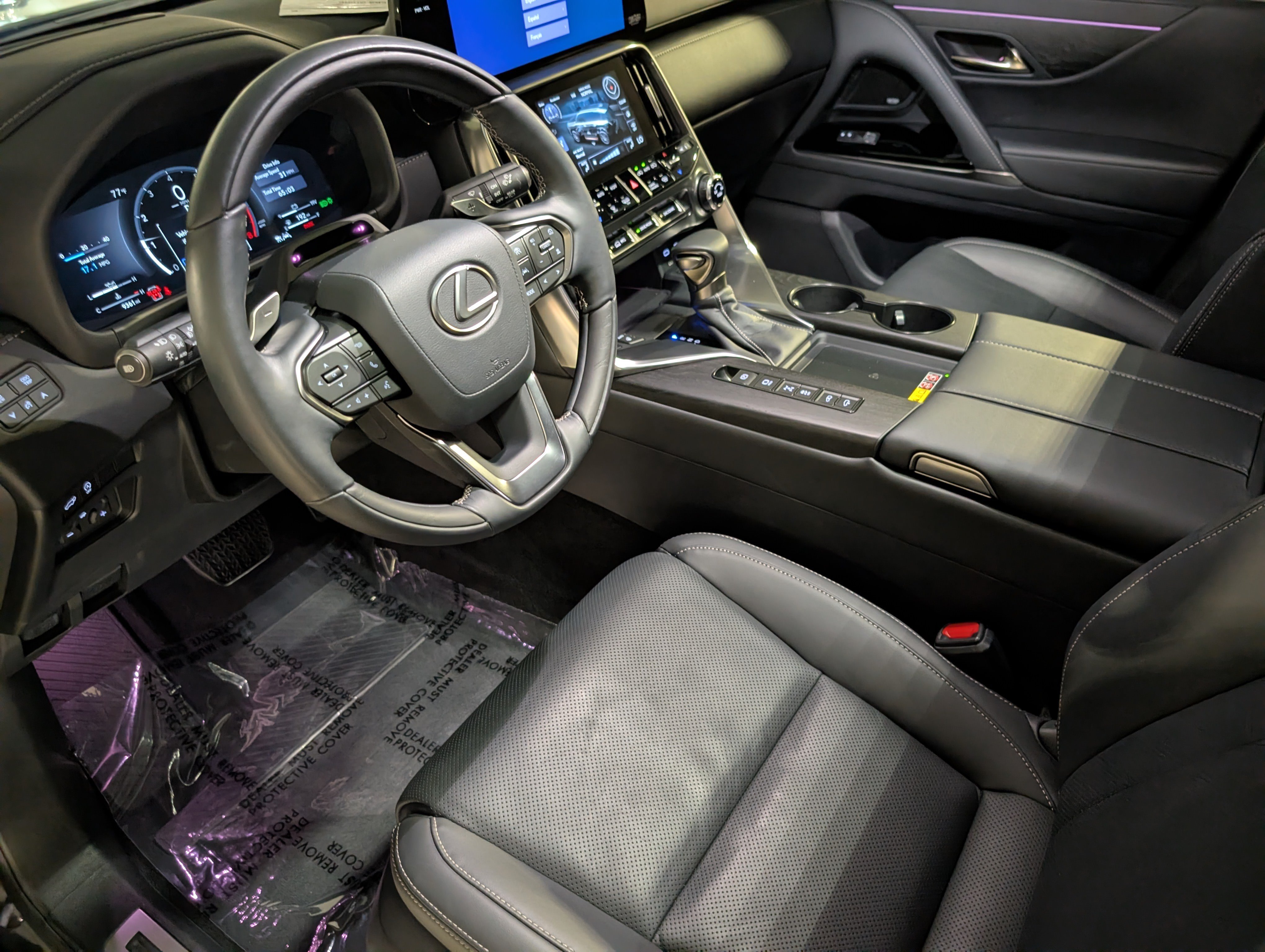 Used 2025 Lexus LX 600 4WD w/ Appearance Package image 5