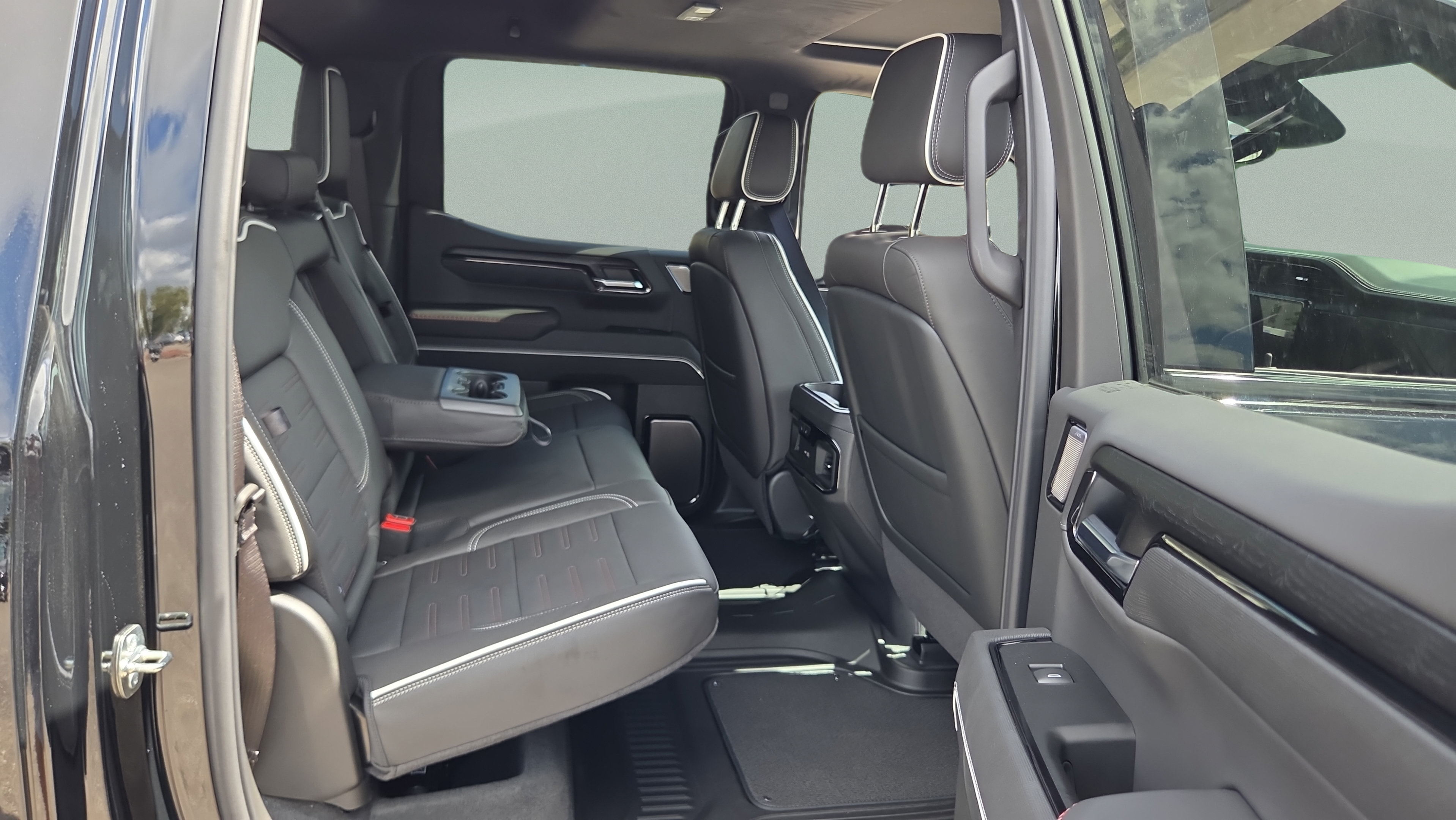 New 2026 GMC Sierra 1500 AT4X AWD/4WD image 14